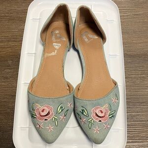 Report Floral Embroidered Flats - Green and Pink